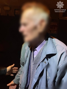 Дідусь пішов у крамницю і не знайшов дорогу додому